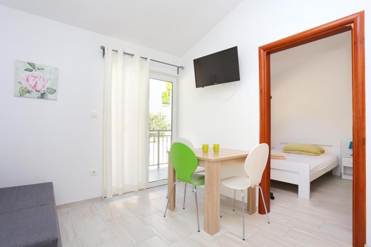 Apartments With A Parking Space Stanici, Omis - 17894 Exterior foto