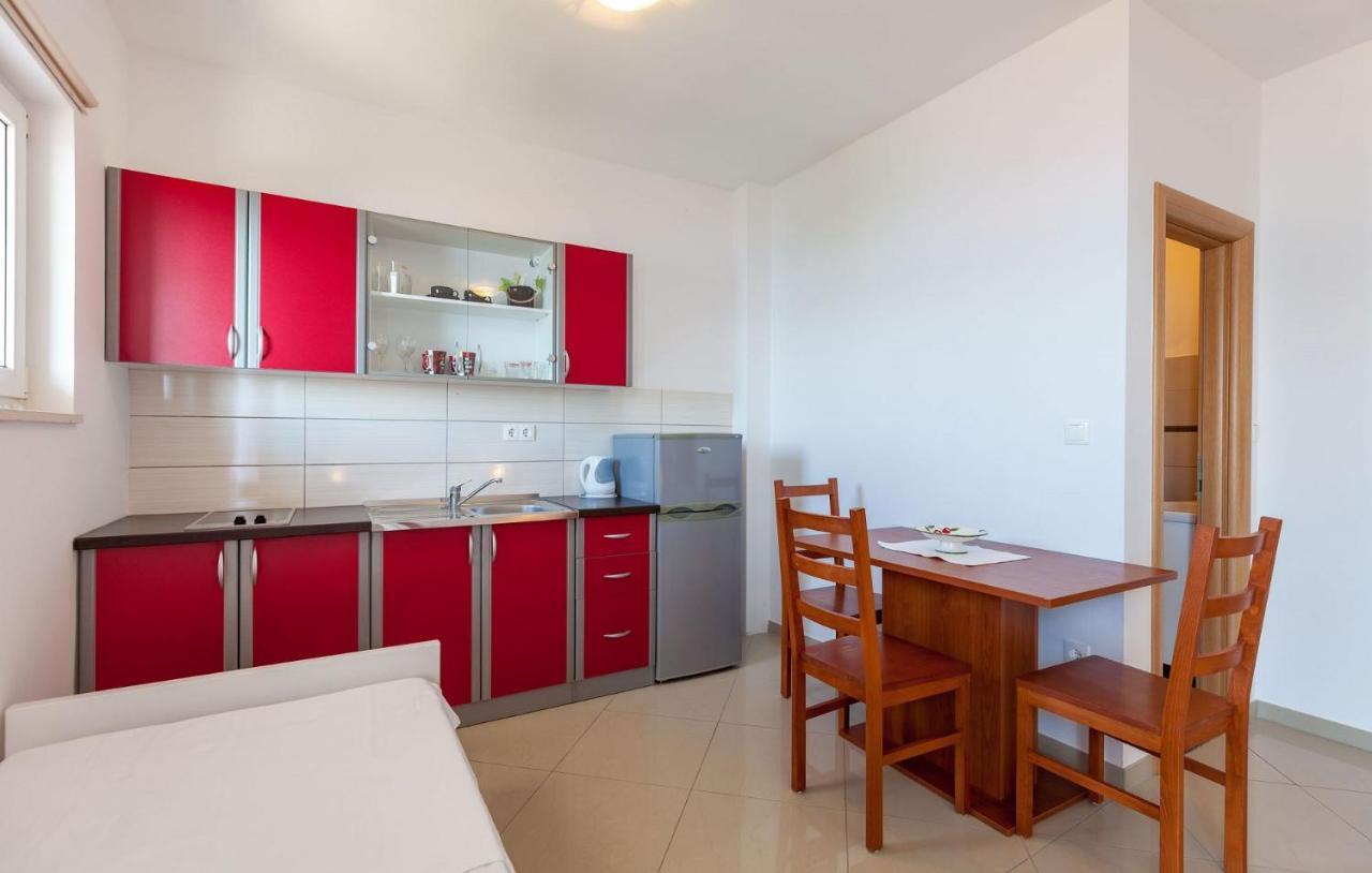 Apartments With A Parking Space Stanici, Omis - 17894 Exterior foto