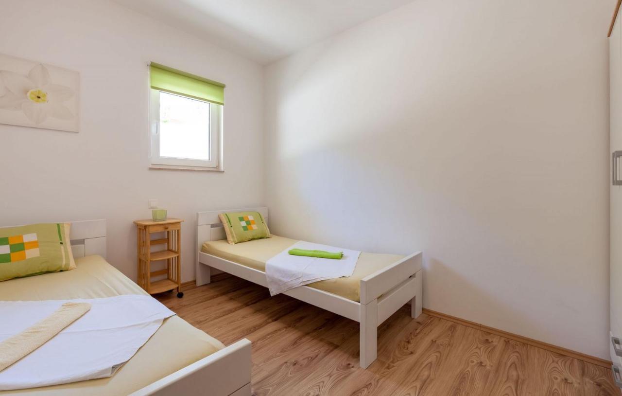 Apartments With A Parking Space Stanici, Omis - 17894 Exterior foto